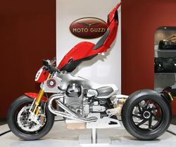 Moto-guzzi-v12-lm-lemans-2009-2009-3.jpg