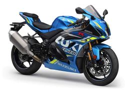 Suzuki-GSX-R1000-MotoGP-replica 18 01.jpg