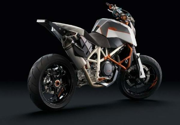 KTM 690 Stunt Concept