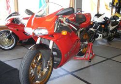 1995-Ducati-916-Red-2986-2.jpg