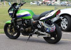 2001-Kawasaki-ZR1200-A1-Green-0.jpg