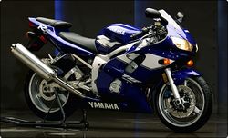 1999 Yamaha R6.jpg
