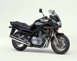 Yamaha-xj900-1985-1994-0.jpg