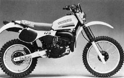 1983-Suzuki-PE175D.jpg