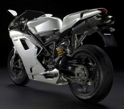 Ducati-1198-2011-2011-2.jpg