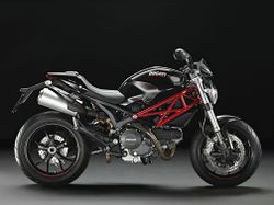 Ducati-monster-796-2014-2014-2.jpg