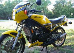 1985-Yamaha-RZ350-Yellow-0.jpg