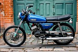 Yamaha-rd200-1974-1980-1.jpg