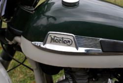 Norton-dominator-99-de-lux-60-02.png
