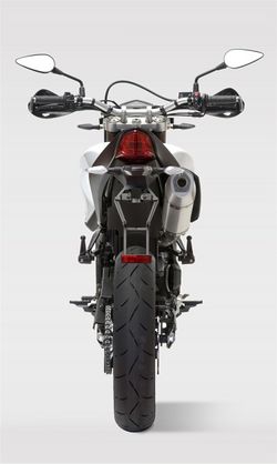Benelli-bx250-motard-2016-2016-2.jpg