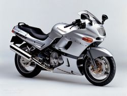 Kawasaki-zzr600-1993-2004-1.jpg