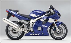 1999 Yamaha YZF-R6 right profile.jpg