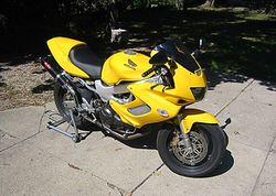 2000-Honda-VTR1000F-Yellow-3.jpg