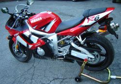 2002-Yamaha-YZF-R6-Red-11.jpg