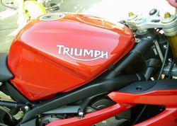 2006-Triumph-Daytona-675-Red-6385-6.jpg