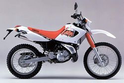 Yamaha-dt-230-lanza-1997-2000-2.jpg