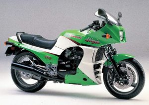 Kawasaki Ninja 900): review, specs - CycleChaos