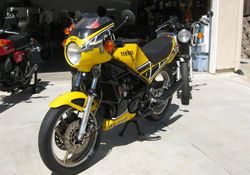 1985-Yamaha-RZ350-YellowBlack-2766-0.jpg