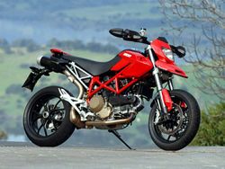Ducati-hypermotard-1100-evo-2-2011-2011-2.jpg