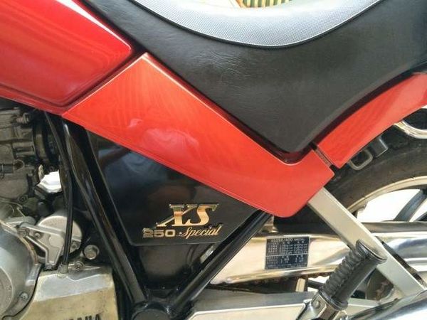 Yamaha XS250 DOHC Special