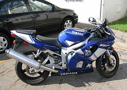 2000-Yamaha-YZF-R6-Blue-1.jpg