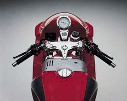 Ducati-900mhe-2-2000-2000-4.jpg