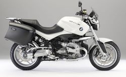 BMW-R-1200R-Touring-Special--2.jpg