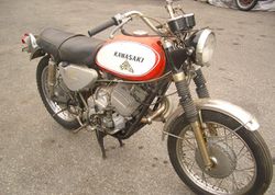 1969-Kawasaki-A1-Red-1486-1.jpg
