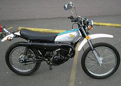 1976-Honda-MT125-Silver-1.jpg
