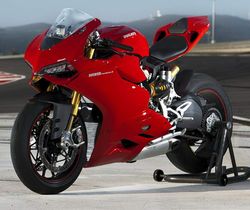 Ducati-1199-panigale-2012-2012-4.jpg