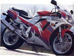 Suzuki-gsx-r600-1992-1996-2.jpg