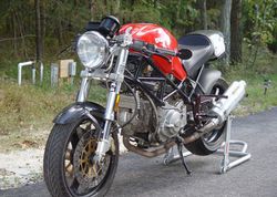 2001-Ducati-Monster-750-Red-9588-0.jpg