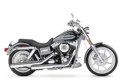 Harley-davidson-cvo-dyna-2007-2007-0.jpg