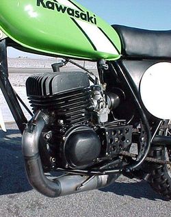1974-Kawasaki-KX250-Green-6401-3.jpg