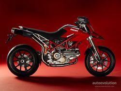 Ducati-hypermotard-1100-2007-2007-2.jpg