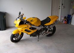 1999-Honda-VTR1000-Yellow-1.jpg