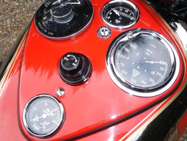 1932 - 1959 Ariel VH 500 Red Hunter