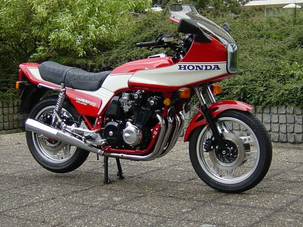 Honda CB 900F2B Bol D'or