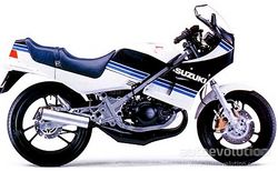 Suzuki-rg250-1983-1986-0.jpg