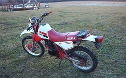 1986-Yamaha-XT350-White-Red-5173-0.jpg