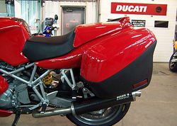 2005-Ducati-ST4s-Red-5686-2.jpg