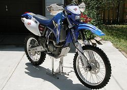 2001-Yamaha-WR250F-Blue-4.jpg
