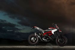 Ducati-hypermotard-sp-2013-2013-1.jpg