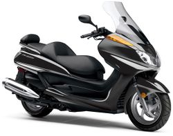 Yamaha-majesty-400-2010-2010-1.jpg