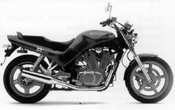 Suzuki VX800: history, specs, pictures - CycleChaos