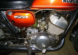 1971-Suzuki-T250R-Mojave-Copper-1478-3.jpg