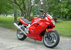 2003-Triumph-TT600-Red-4814-1.jpg