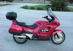 1997-Honda-ST1100-Red-2.jpg