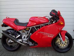Ducati 900ss carenata 01 03.jpeg