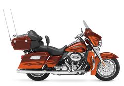 Harley-davidson-cvo-ultra-classic-electra-glide-2-2010-2010-0.jpg